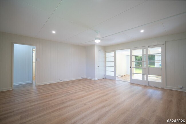 Building Photo - Newly Renovated Island Home with Expansive Landscaped Yard & Fruit Trees (Kaneohe)
