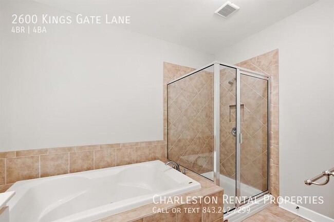 Building Photo - 2600 Kings Gate Ln