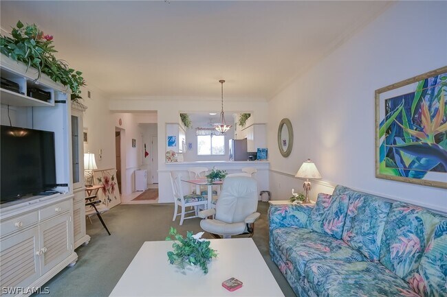 Building Photo - 16595 Lake Cir Dr