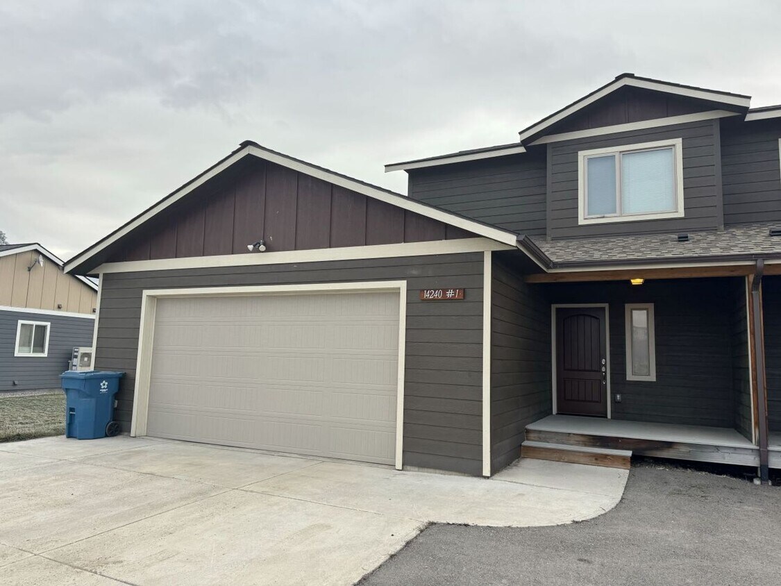 Primary Photo - 14240 Stotts Pl