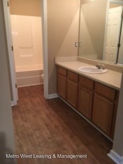 Foto del edificio - 120 Carroll Creek Ln
