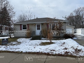 Building Photo - 1838 12th Ave