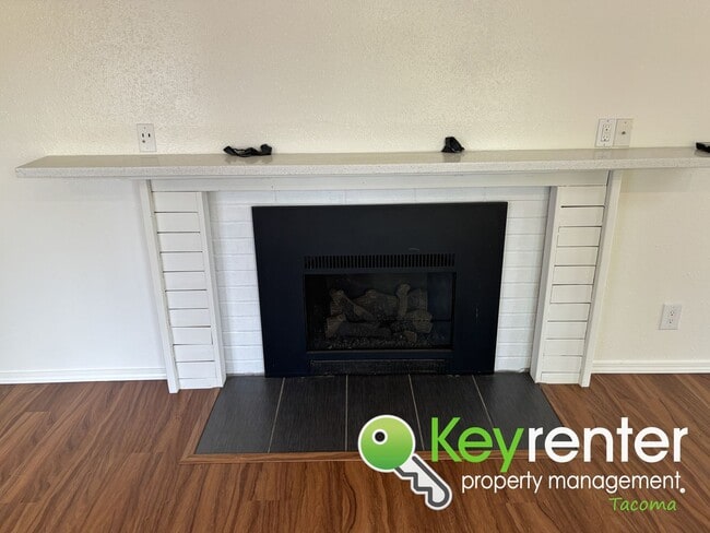 Foto del edificio - Beautiful 4-Bedroom Rambler in a Desirable...