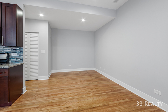 Building Photo - 1338 W. Huron-2R