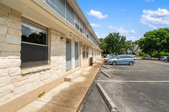 Building Photo - 2005 Glen Allen St