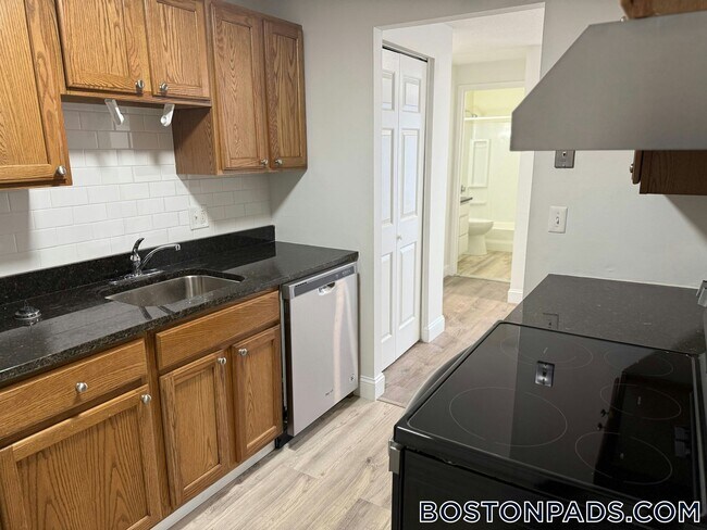 Foto del edificio - 47 Princeton St