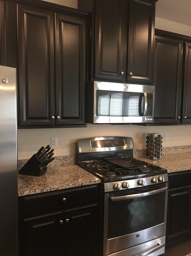 Foto del edificio - 1813 Rutgers Ln
