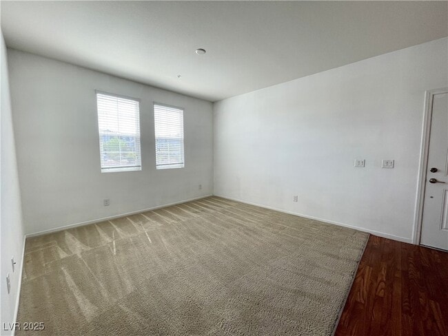 Building Photo - 50 Aura de Blanco St