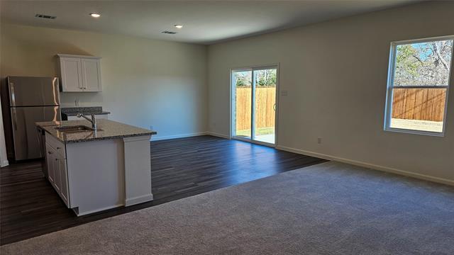 Foto del edificio - 2102 Prairie Ln