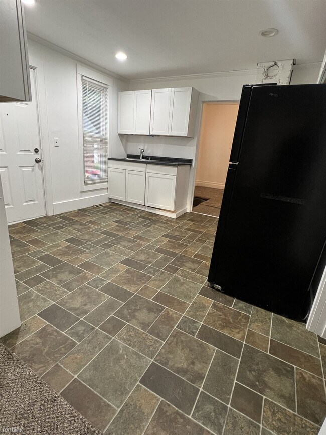 Foto del edificio - 4 br, 1 bath House - 1230 Euclid Avenue So...