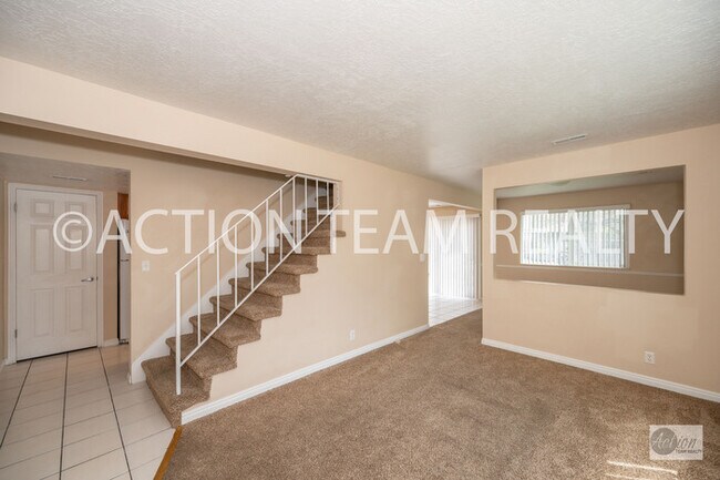 Foto del edificio - Duplex in Cottonwood Heights!