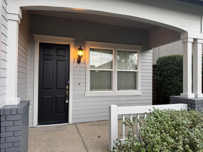 Foto del edificio - Well-maintained Roseville home!