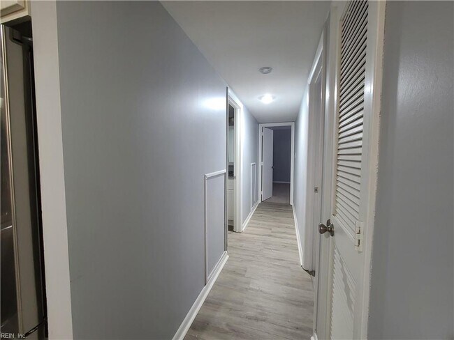 Foto del edificio - 12762 St James Pl