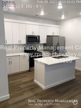 Building Photo - 461 W 40 S