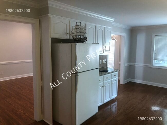 Building Photo - 509 Scarboro Ln