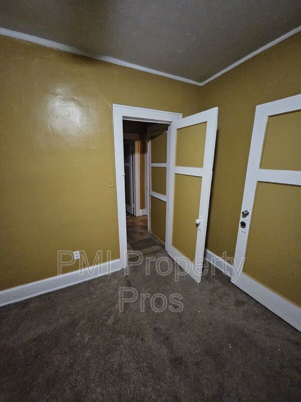 Foto del edificio - 1700 W Meinecke Ave