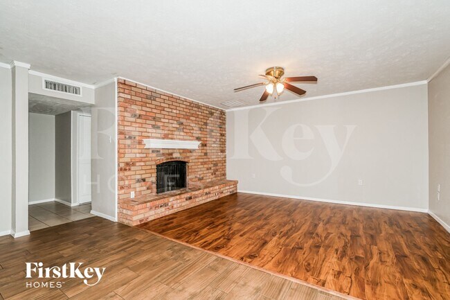 Foto del edificio - 5109 Gilliam Cir