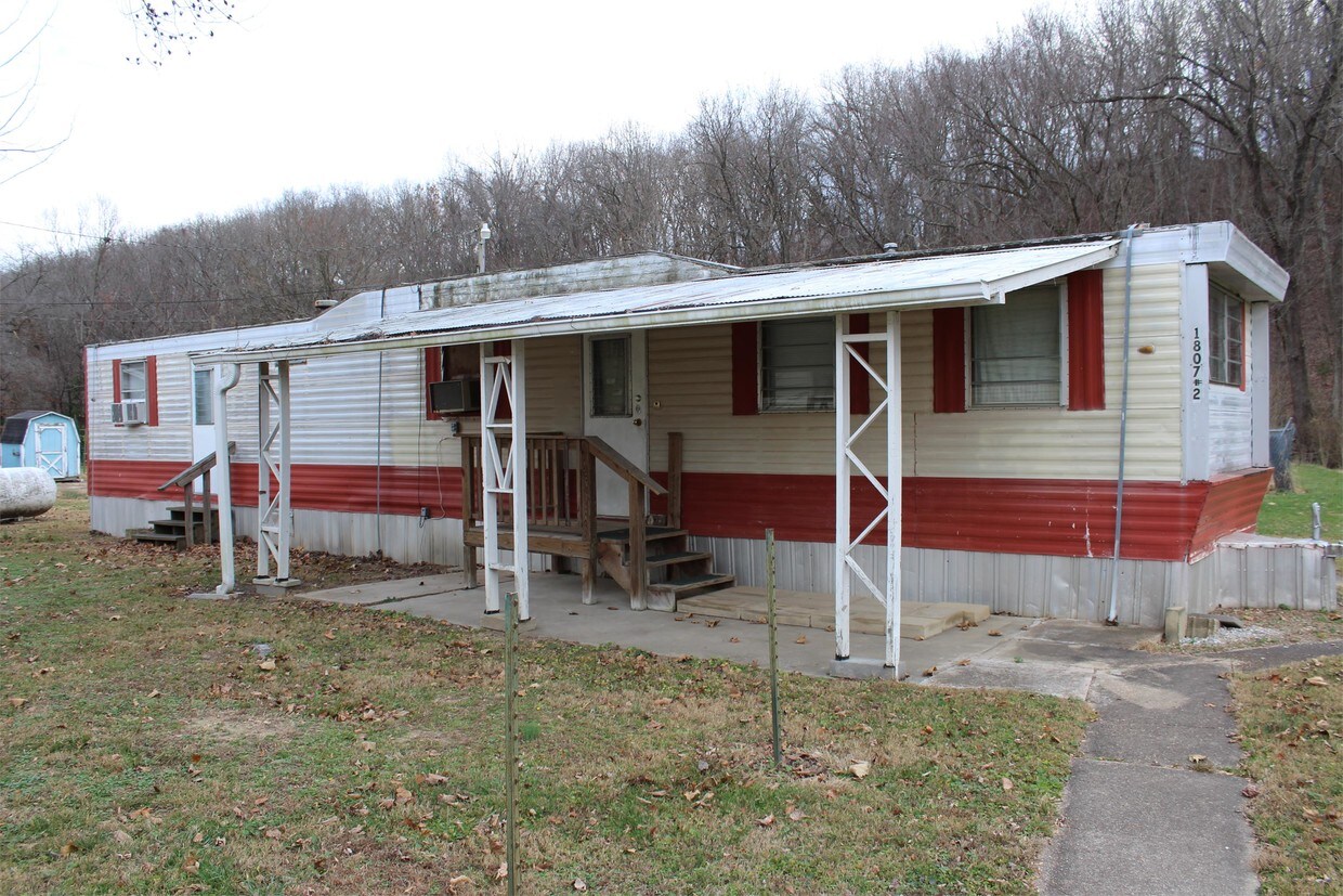 1807 Pearson St, Waynesville, MO 65583 House Rental in Waynesville