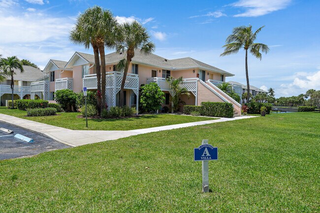 Building Photo - 353 US-1