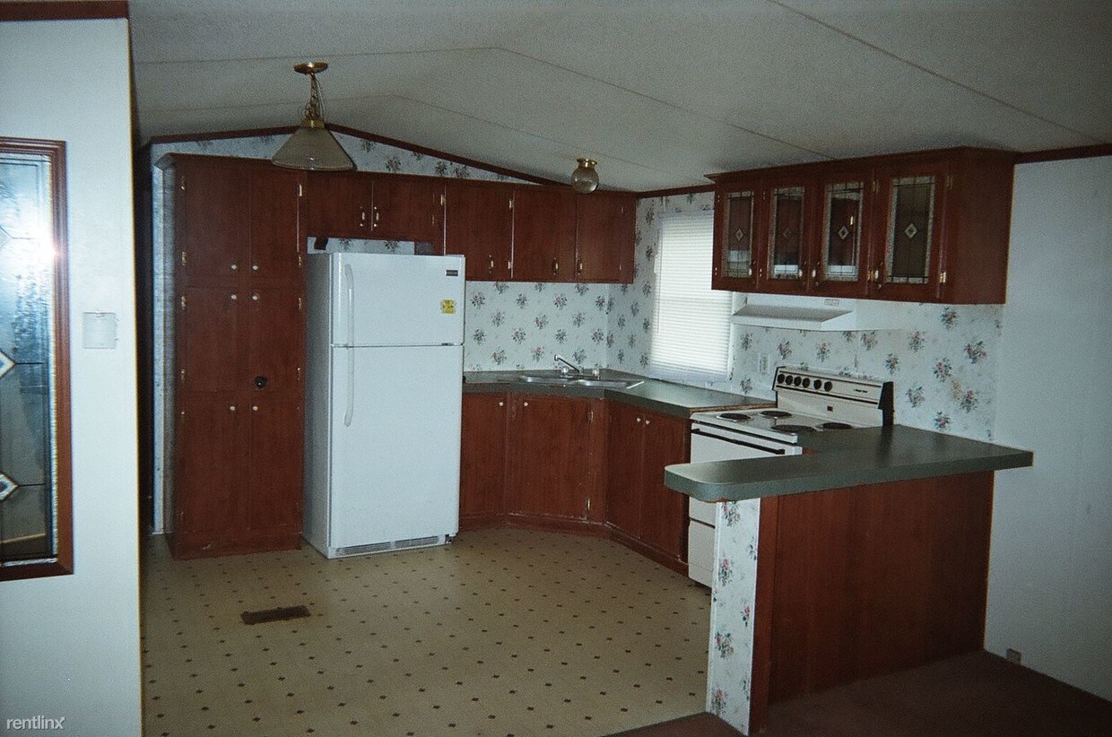Building Photo - 1798 Gibson St