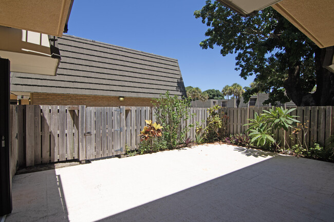 Building Photo - 3224 32nd Way