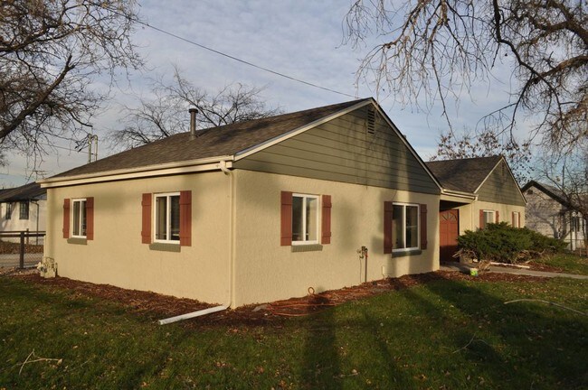Building Photo - 8391 W 52nd Ave