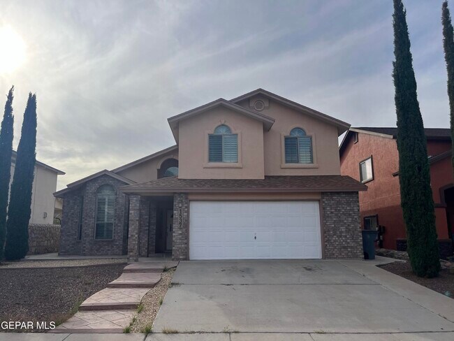 Foto del edificio - 1537 Rosenbaum Ln