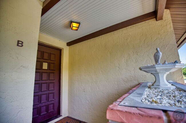 Foto del edificio - Seasonal Short-Term 2-Bedroom 2-Bath 2nd Floor Condo Located at Mission Lakes!