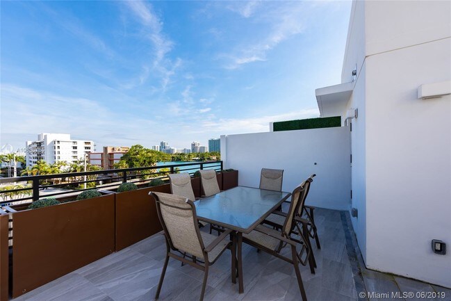 Foto del edificio - 1045-1099 99th St