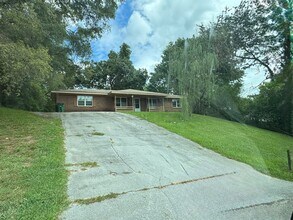 Building Photo - 5041 Shoals Ln