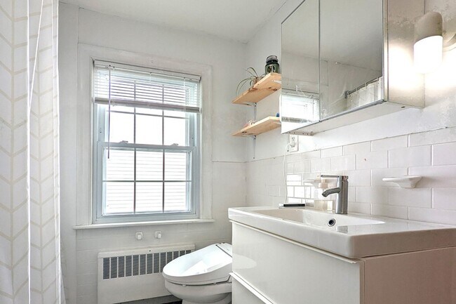 Foto del edificio - 73 Langley Rd