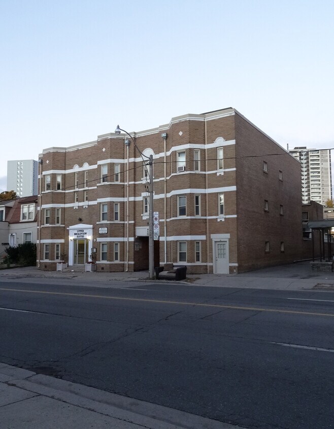 Vue du sud-ouest - 846 Broadview Av