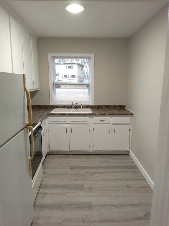 Foto del edificio - 379 W Outer Dr