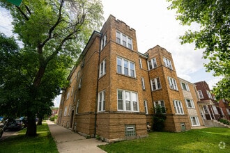 Building Photo - 4424 N Lavergne Ave