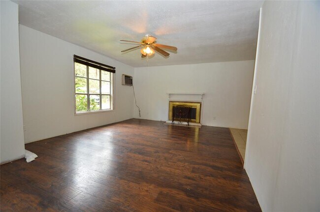 Building Photo - 26462 Spanish Oaks Dr