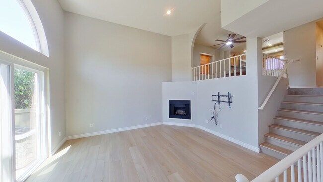 Foto del edificio - *OPEN HOUSE*  Saturday, June 6th @ 12 noon - come on through and see the home
