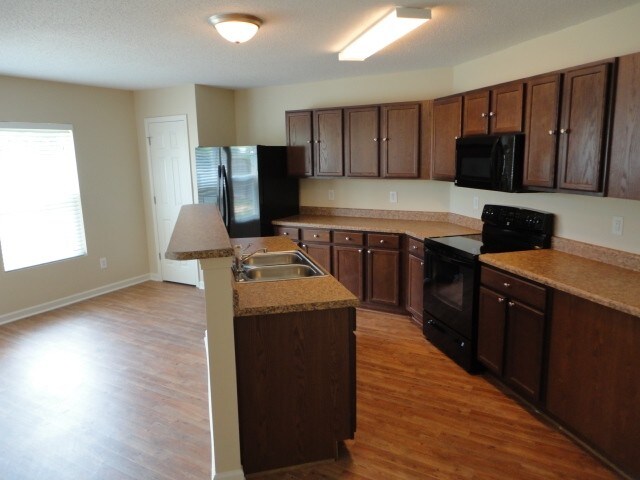 Building Photo - 2446 Quarry Ridge Lane