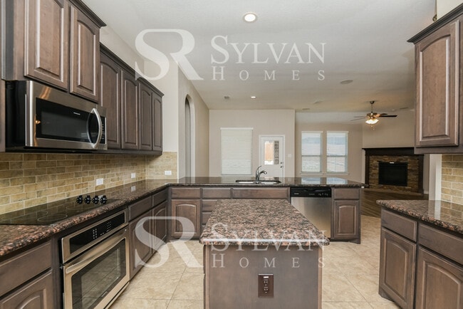 Building Photo - Rest. Relax. Recharge. Home awaits!