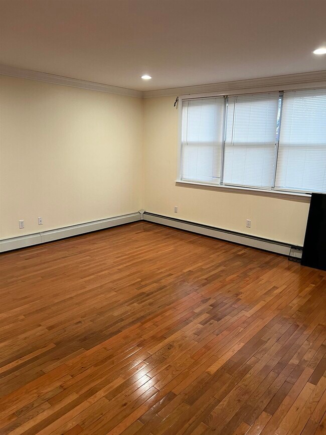 Foto del edificio - 33 W 16th St