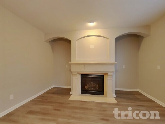 Building Photo - 5507 Rosehall Pl