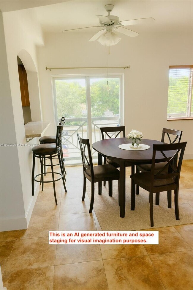 Foto del edificio - 357 N Royal Poinciana Blvd