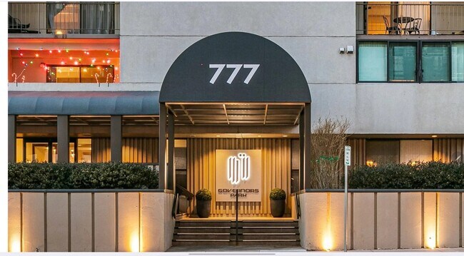 Foto del edificio - 777 N Washington St