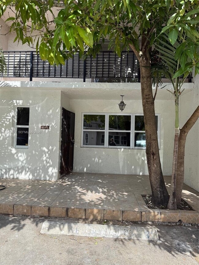 Building Photo - 15163 NE 6th Ave