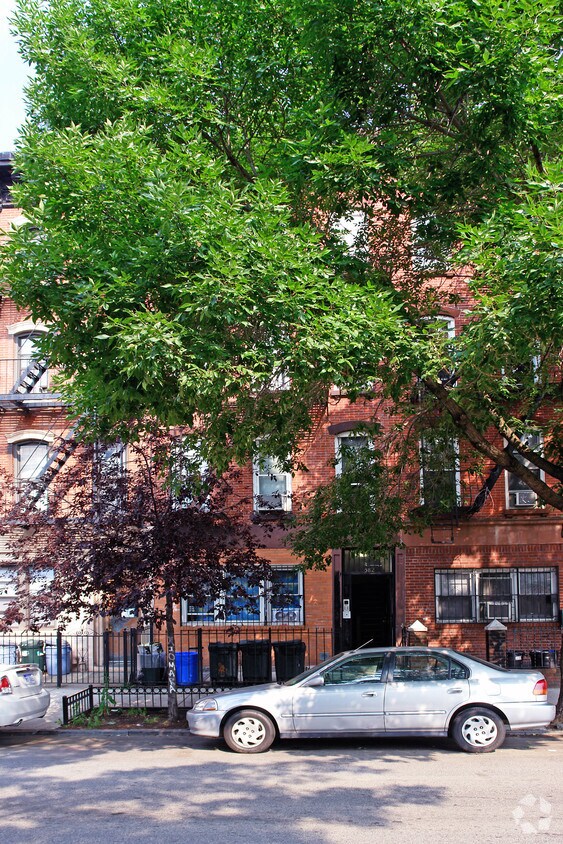 Foto del edificio - 582 6th Ave