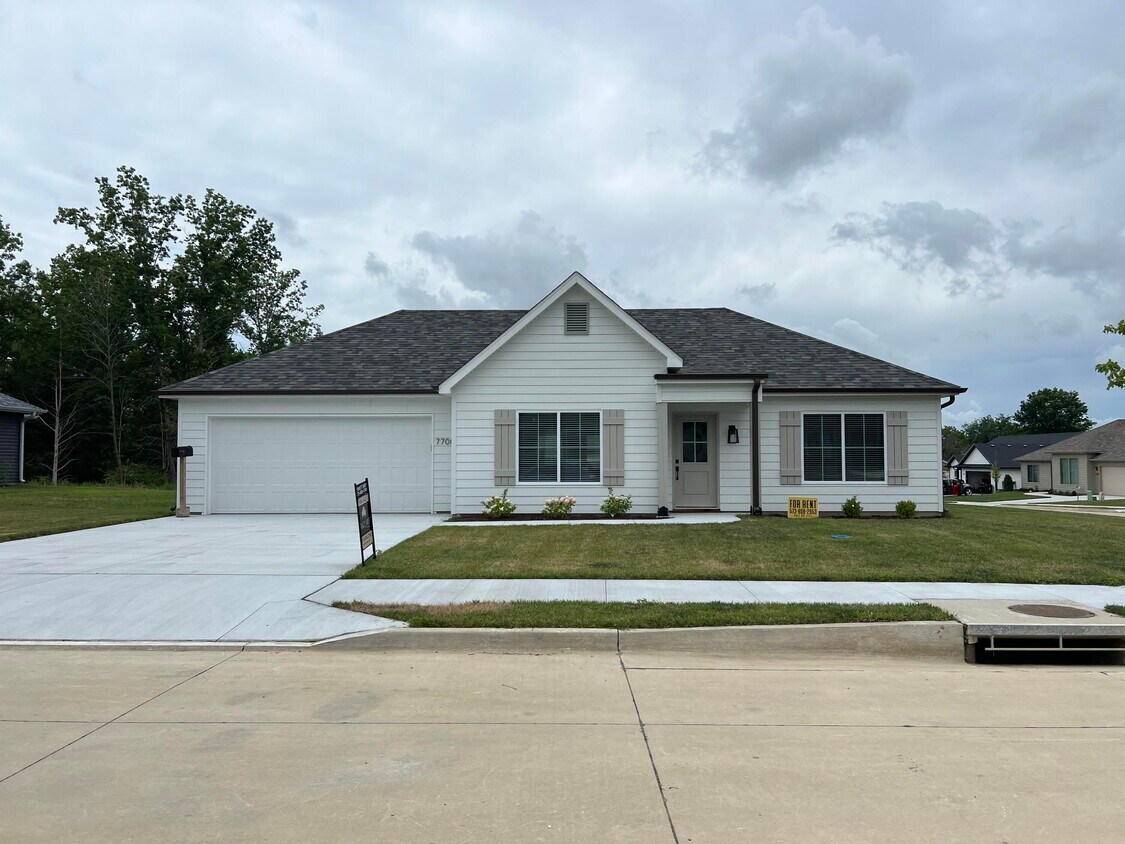 Foto principal - 7700 N Rainbow Dr