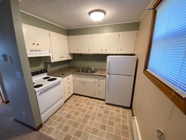 Foto del edificio - 415 Merriam Ave S