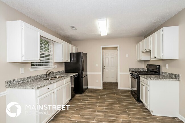Foto del edificio - 510 Rosehill Dr