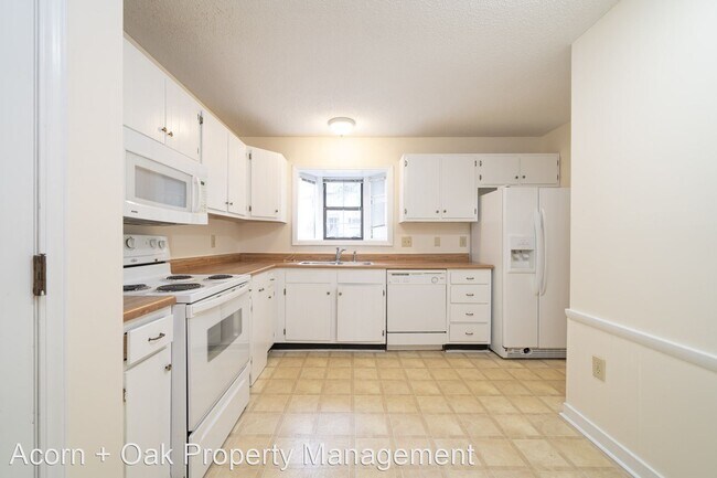 Building Photo - 3 br, 2.5 bath House - 15 Willow Bridge Dr