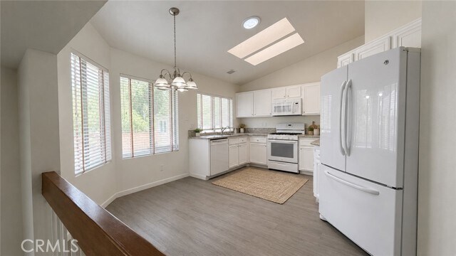 Building Photo - 19178 Bel Air Dr