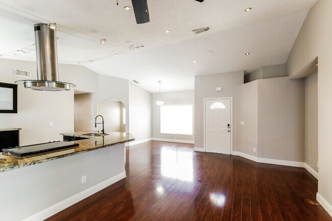 Foto del edificio - 210 NW 207th Way